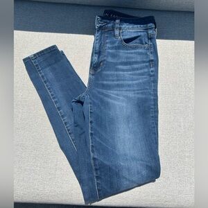 American Eagle Super Hi-Rise Jegging